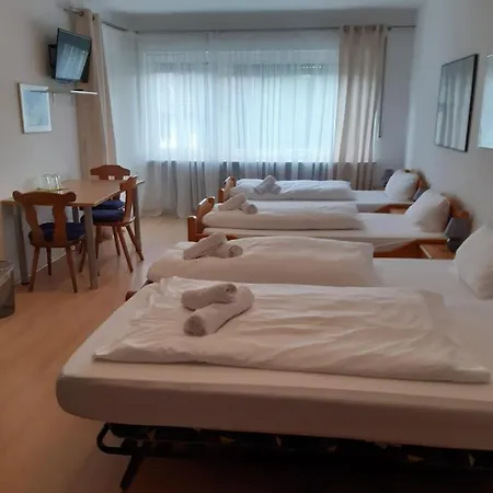 玫瑰旅馆 招待所 迪琴根